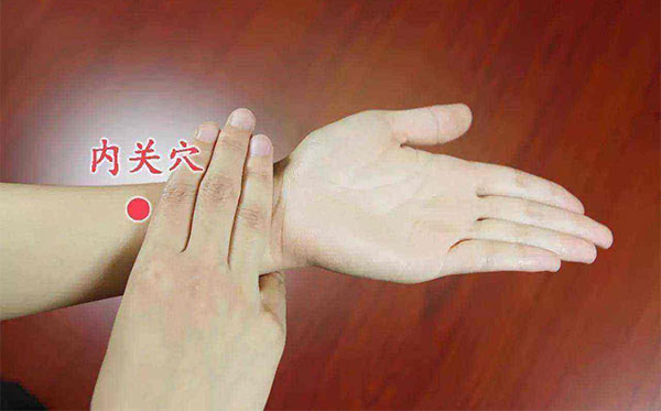 胃疼怎么缓解 缓解胃疼的实用方法